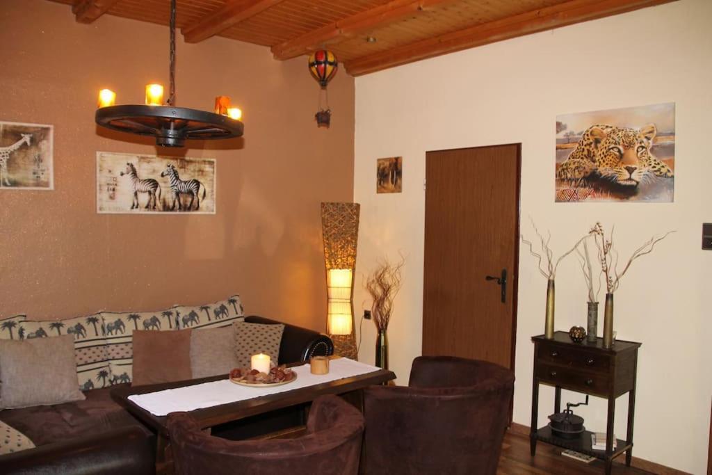 Ferienhaus Am Waldesrand Hatten エクステリア 写真