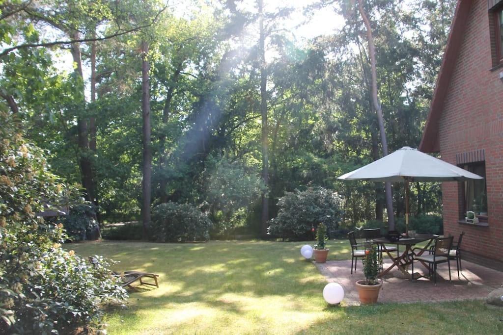 Ferienhaus Am Waldesrand Hatten エクステリア 写真